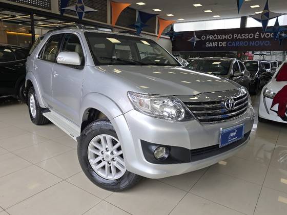 TOYOTA HILUX SW4 2.7 SR 4X2 16V FLEX 4P AUTOMÁTICO